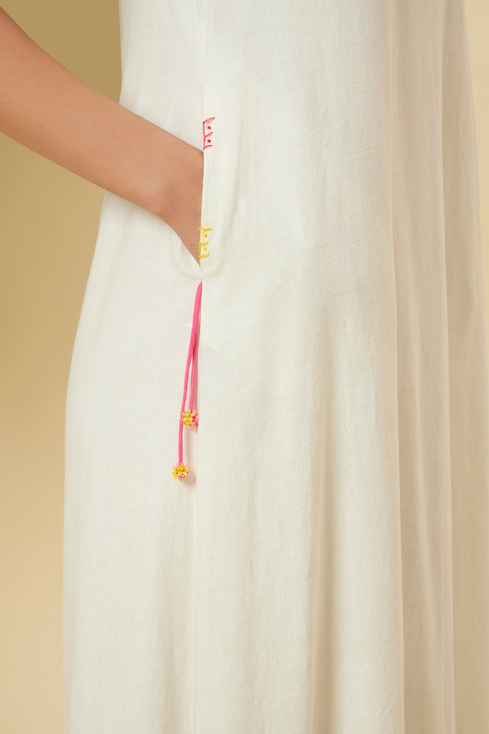 IVORY SLEEVELESS TIER MAXI DRESS