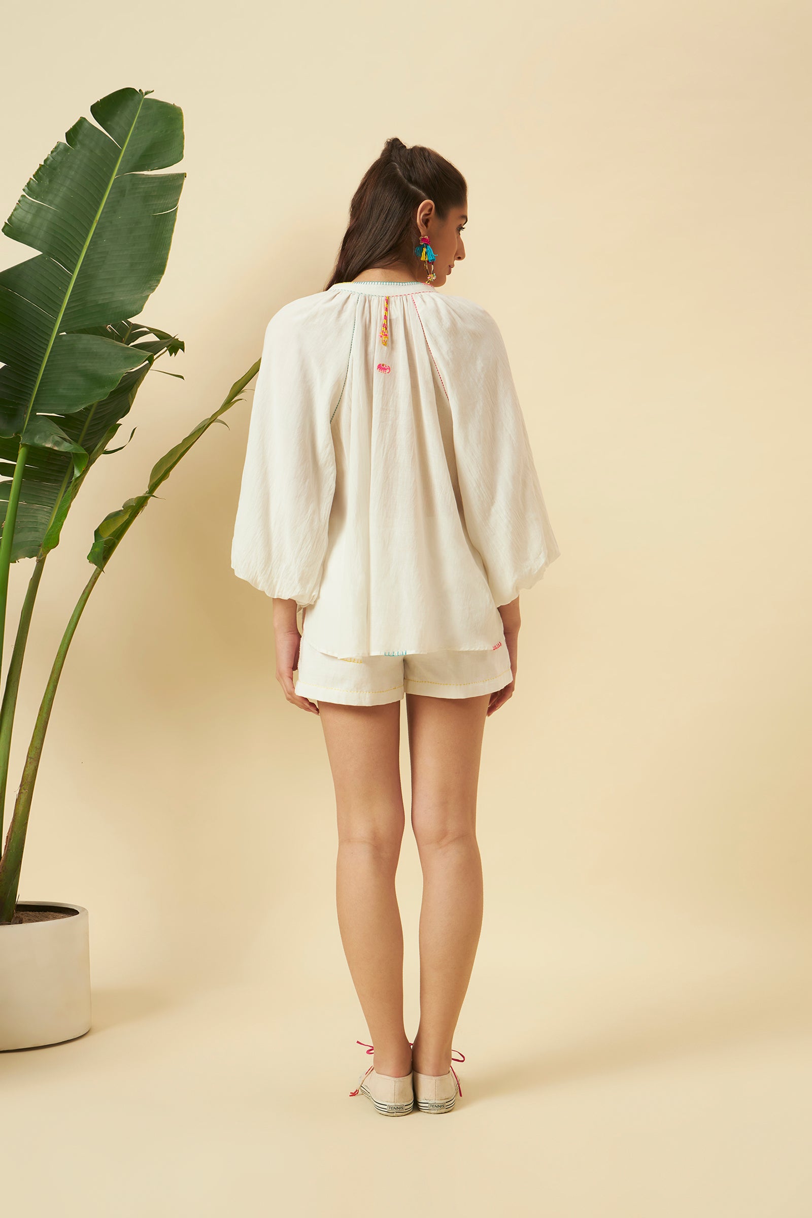 IVORY RAGLAN SLEEVES TOP
