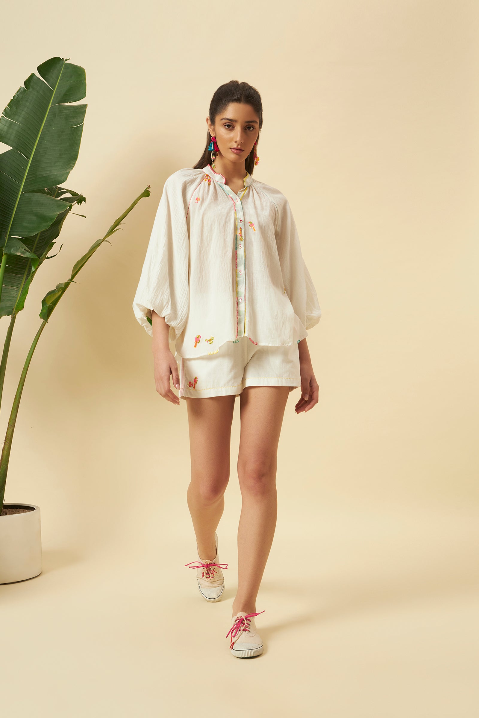 IVORY RAGLAN SLEEVES TOP