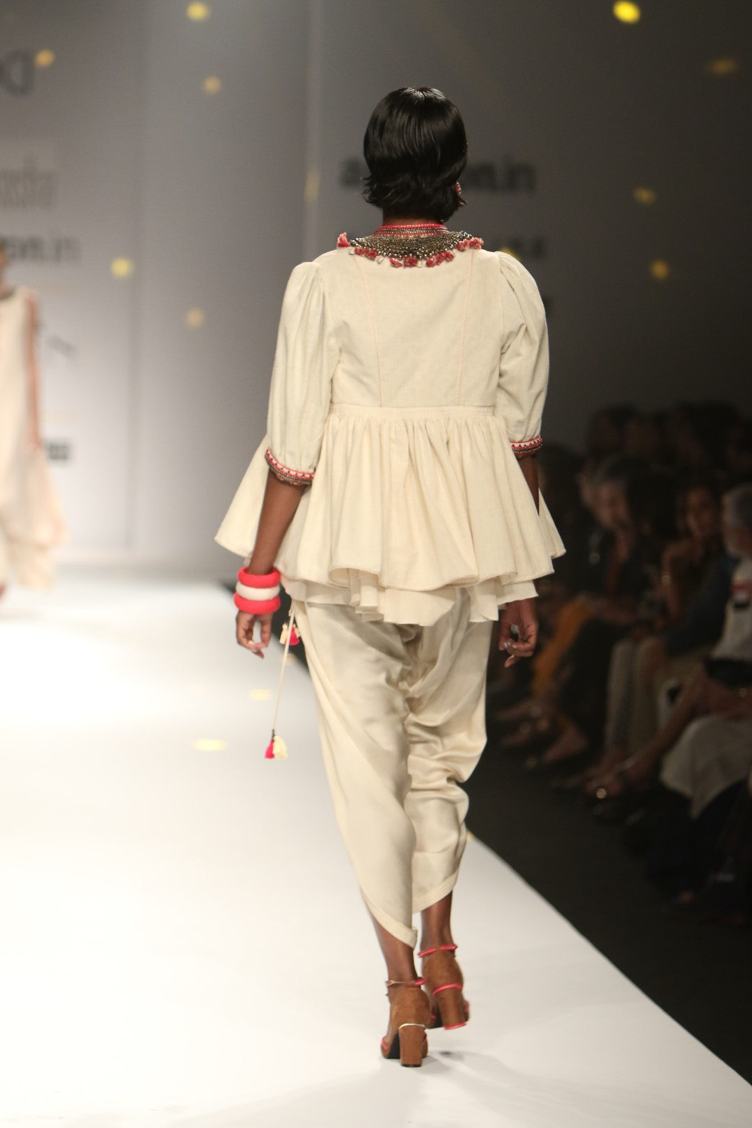 jacket with ruffled tube top with front open dhoti