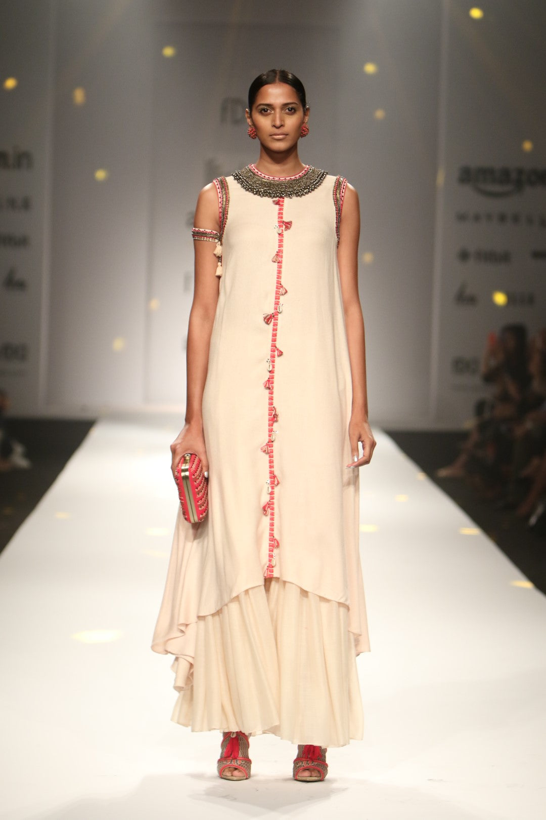 Asymmetric kurta with gathered skirt