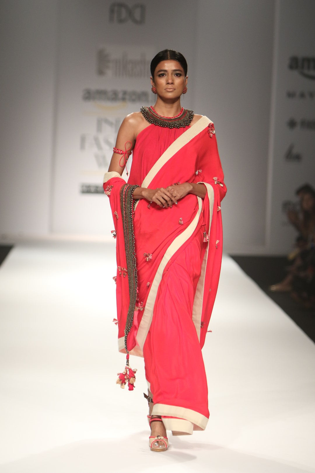 saree with embroidered blouse top