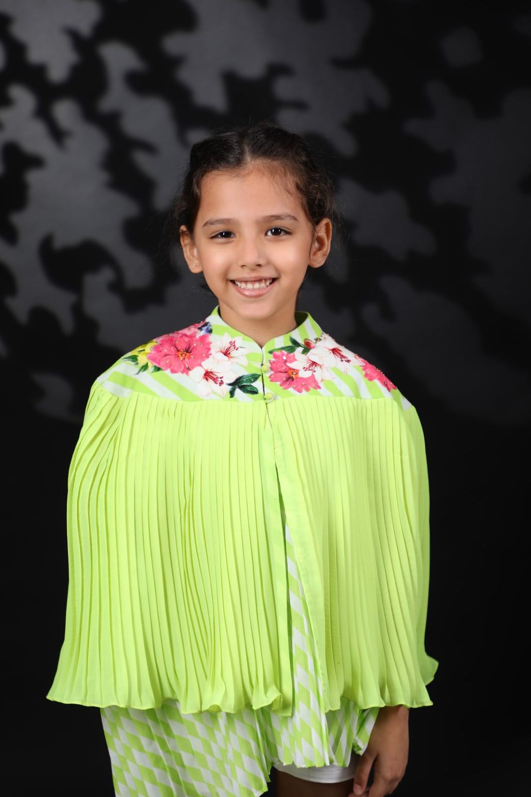 Totiya Lime Pleated Ggt Cape with Lehariya Inner