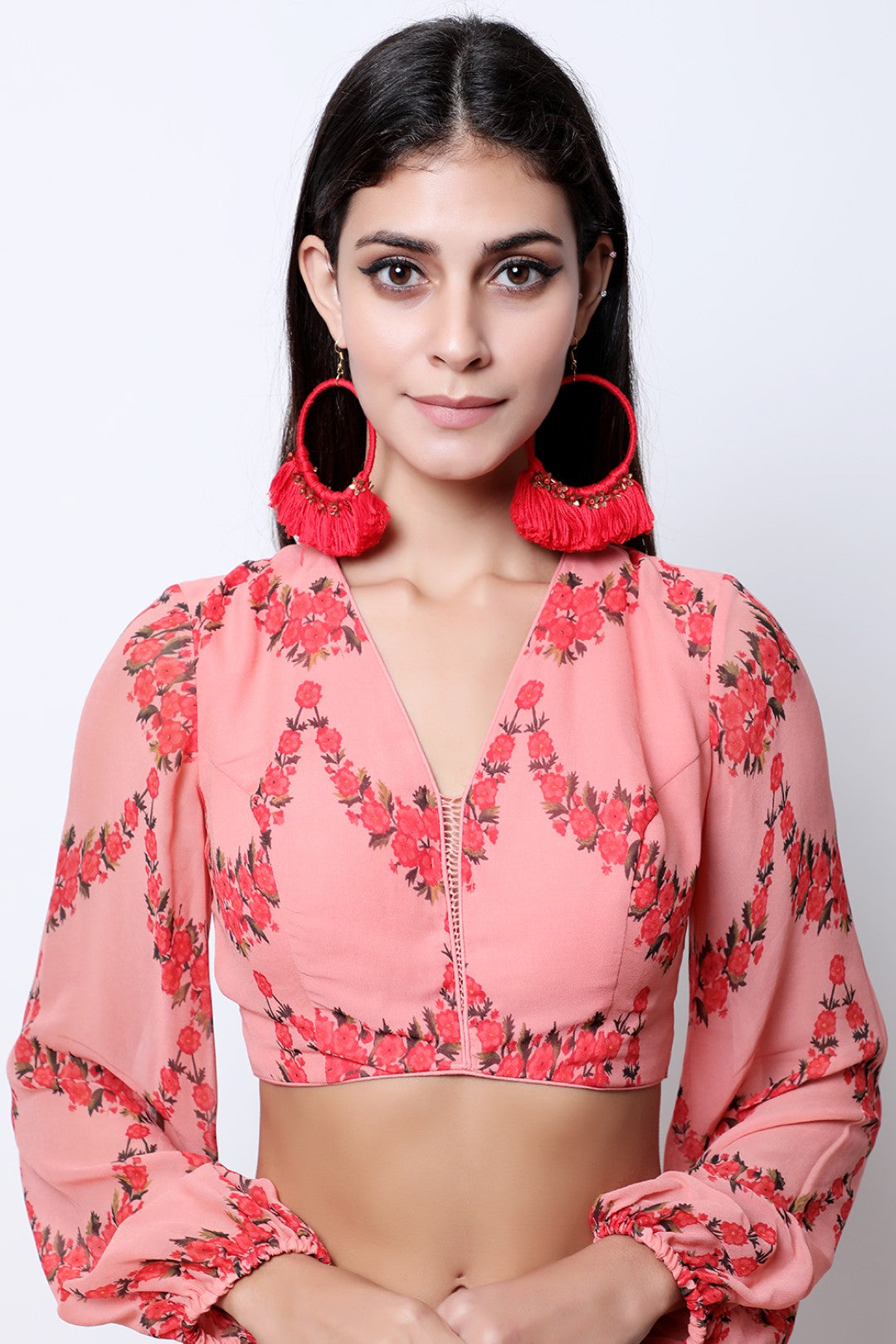 Vintage Rose leheriya georgette palla with scallop crepe pleated saree , paired with scallop embellished blouse.