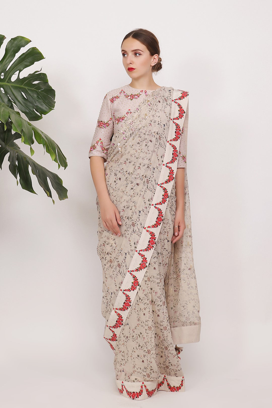 PAINTED HIGHLIGHTED SAREE  WITH BLOUSE