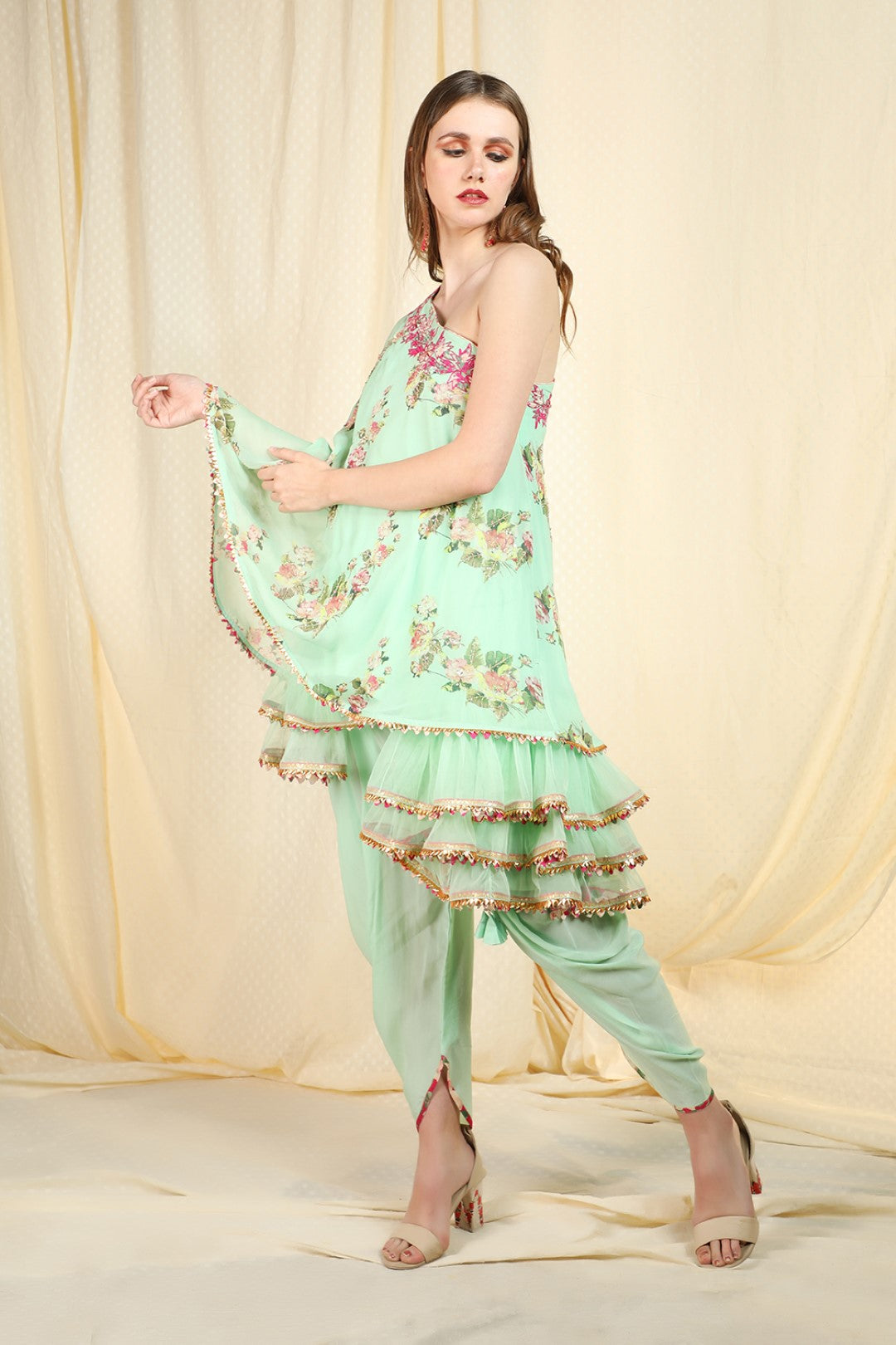 Pista chaand bibi print crepe one shoulder tunic