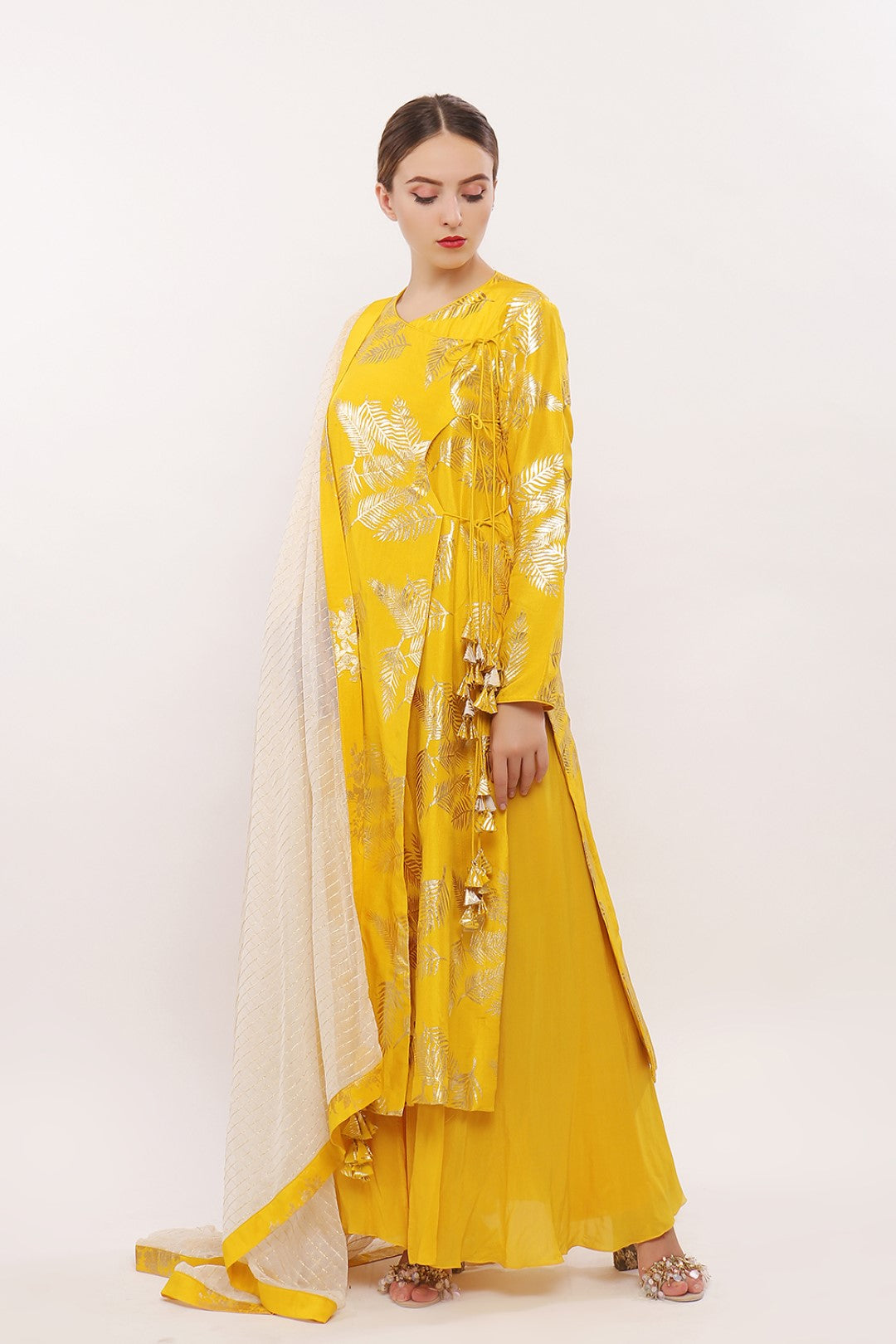 ANGRAKHA STYLE STAIGHT KURTA WITH FRONT OPEN SHARARA AND DUPATTA