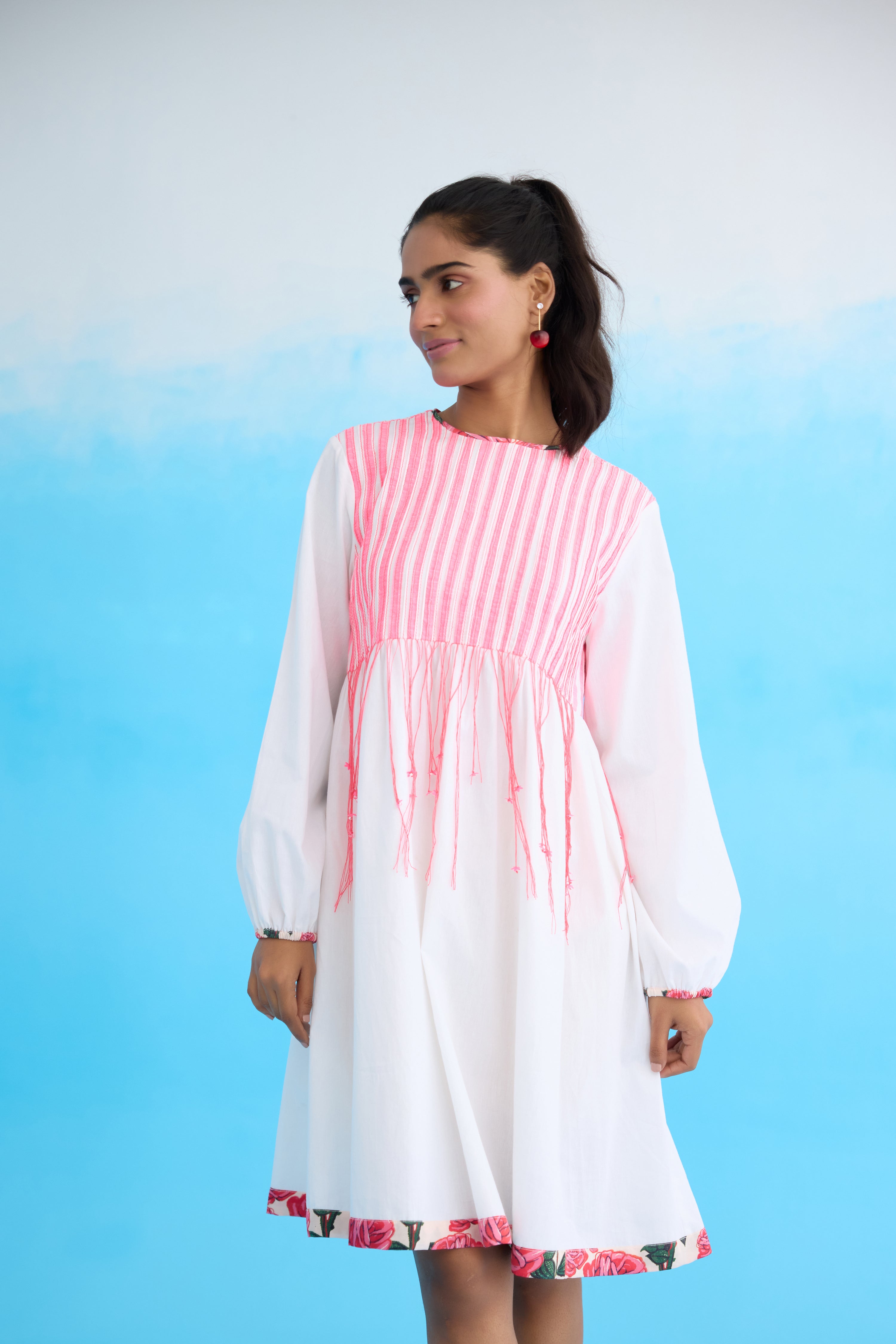 White candy stripes pintuck shift dress