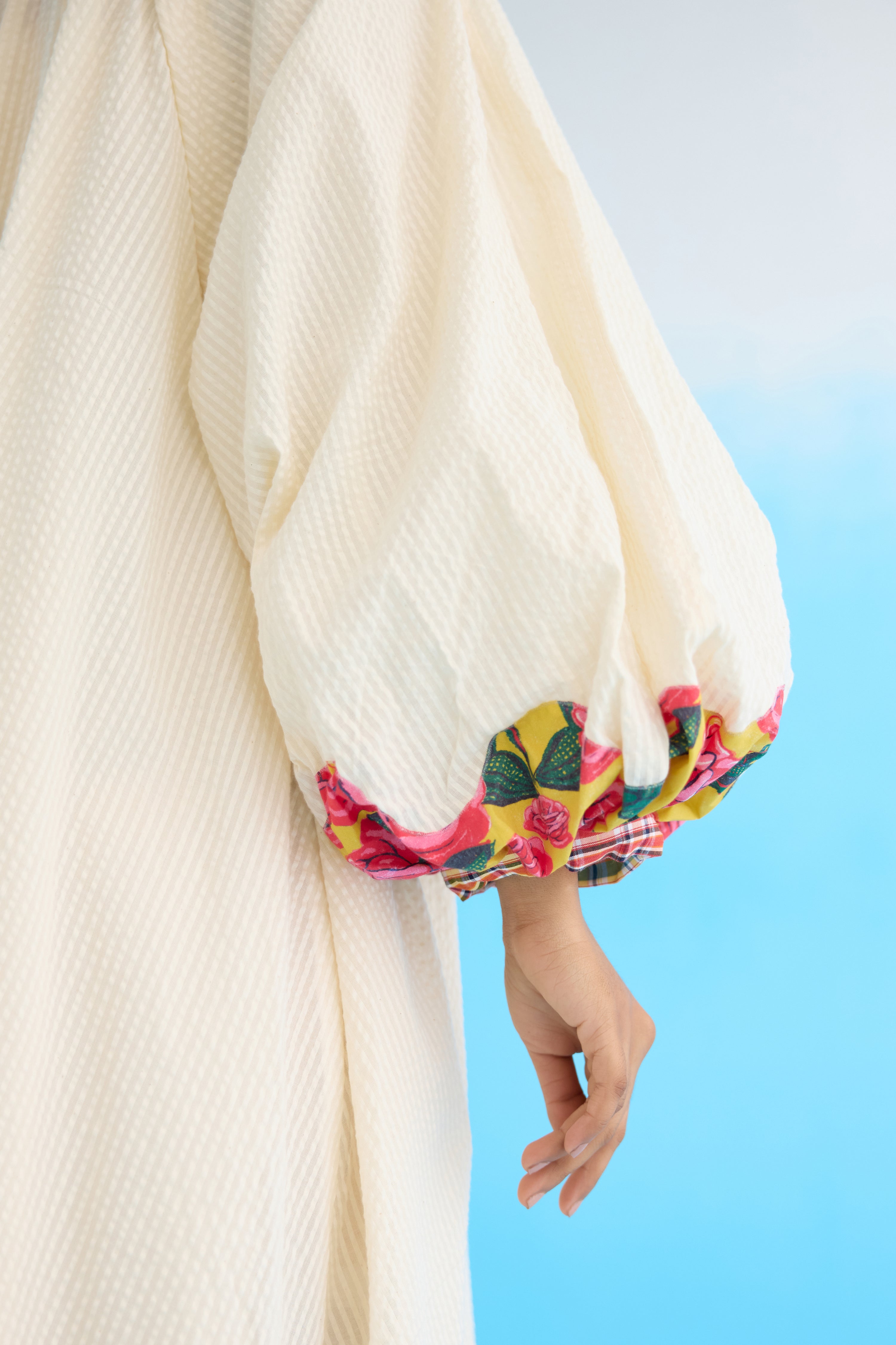 Cream bubble sleeves overgarment