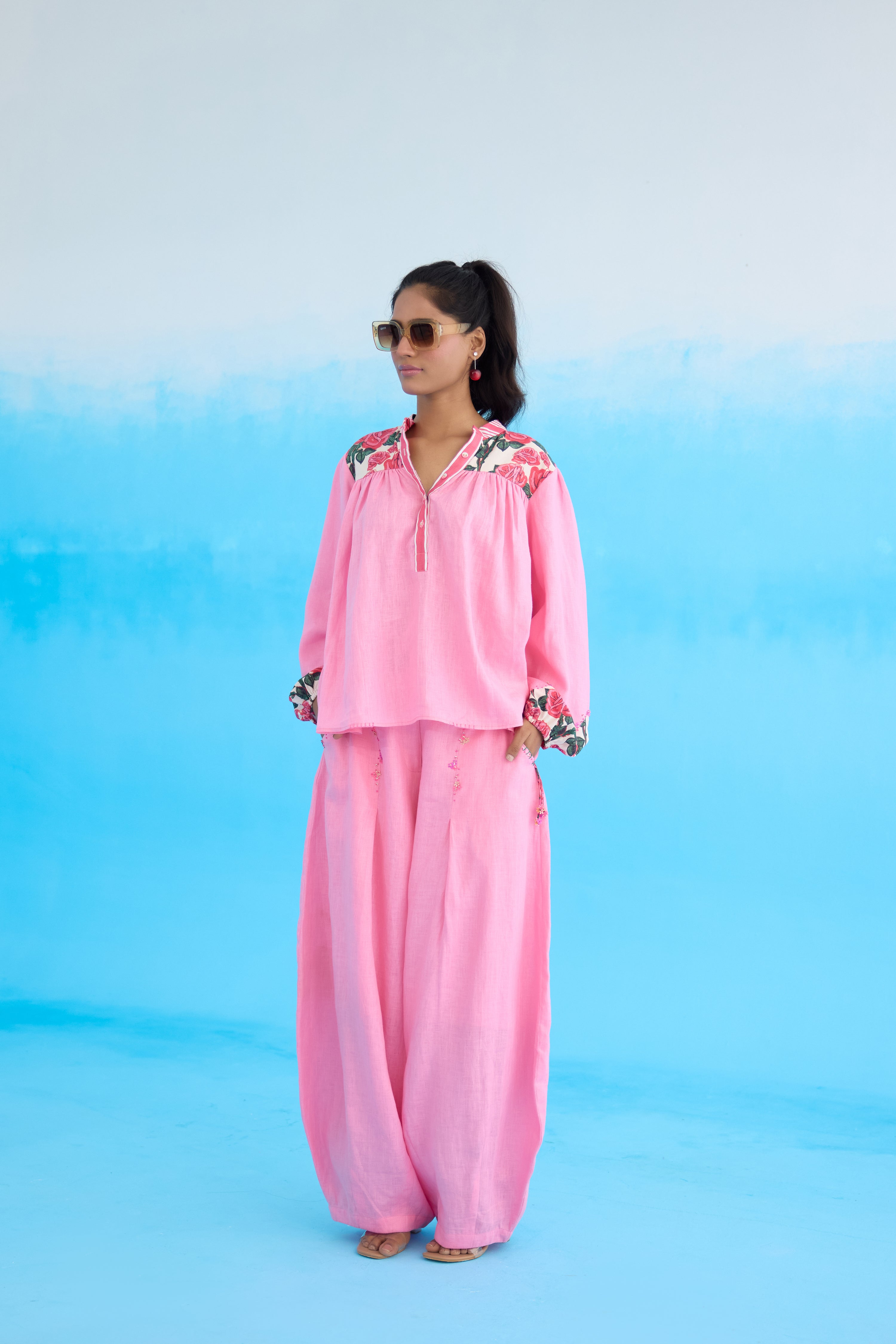 Pink rose bubble sleeves top