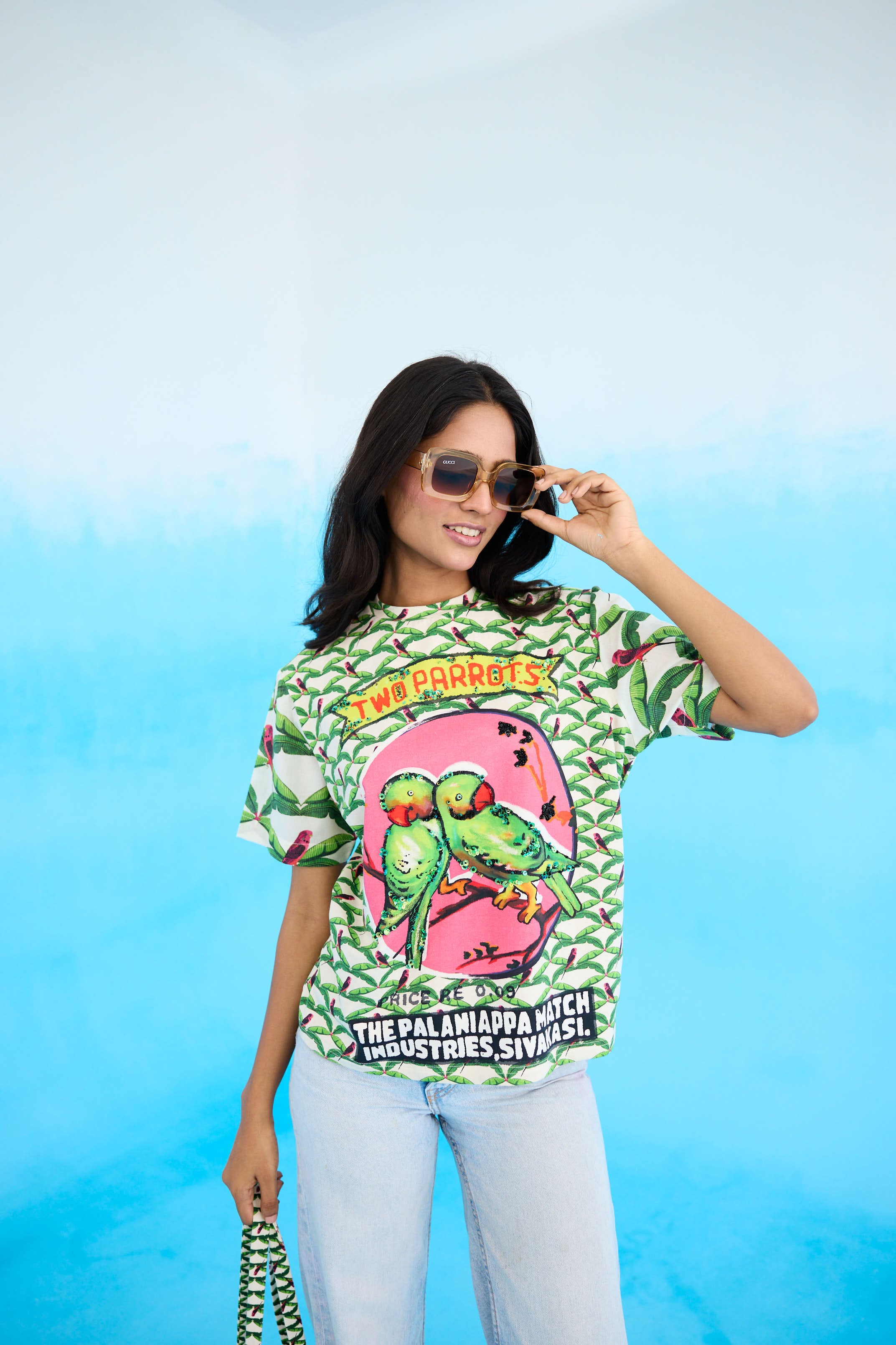 Ivory parakeet t-shirt