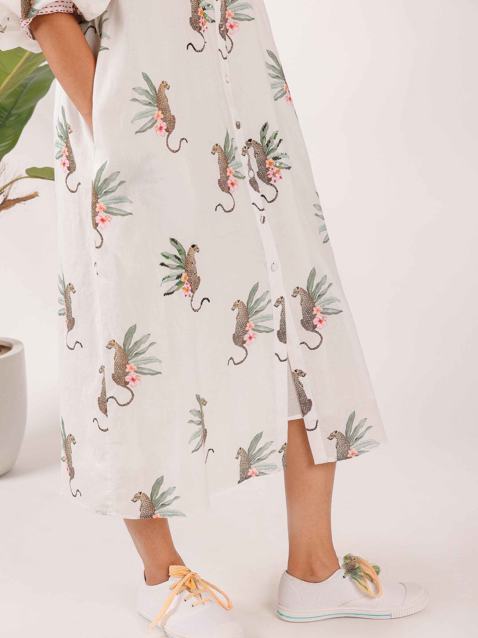 DRESS
