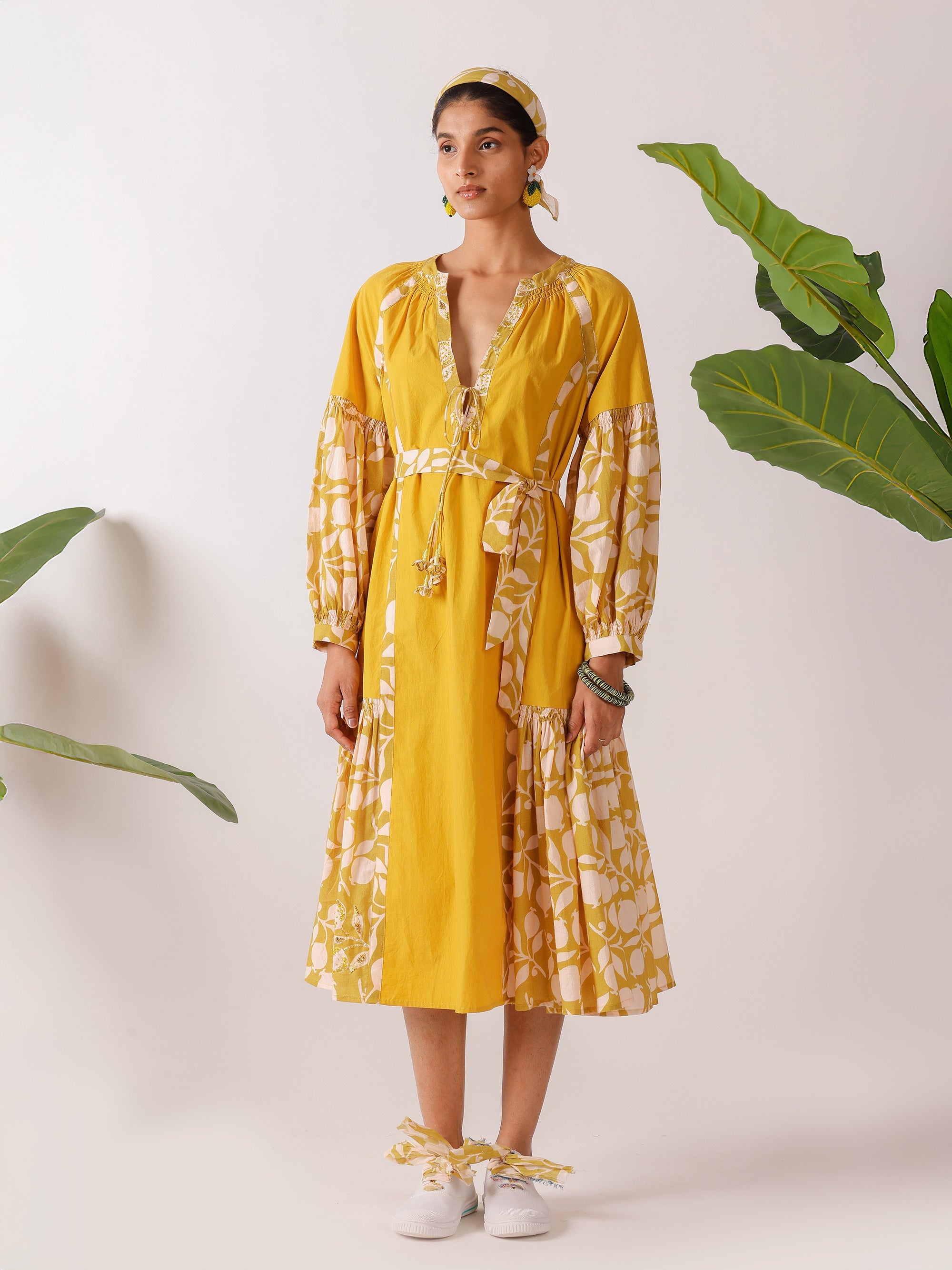DRESS