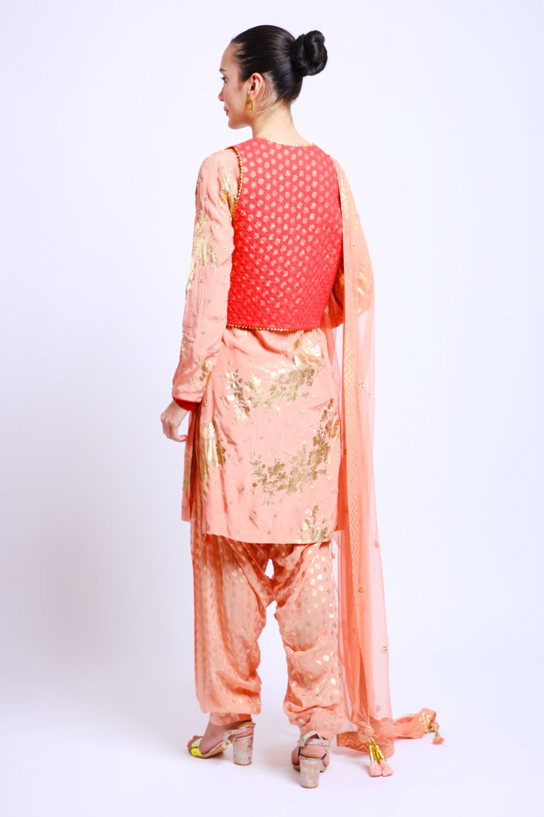 Salmon Pink Crepe Embroidered Kurta Set paired with Salwar, Jacket & Dupatta