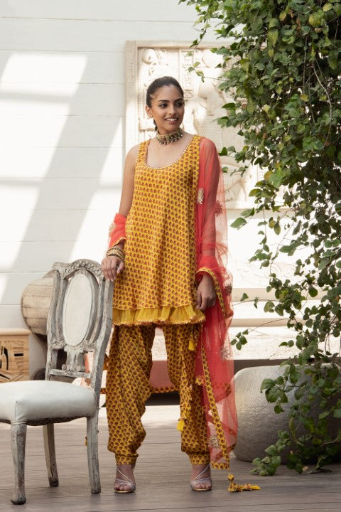 SWIRL STYLED KURTA WITH SEMI PATIALA SALWAR AND DUPATTA