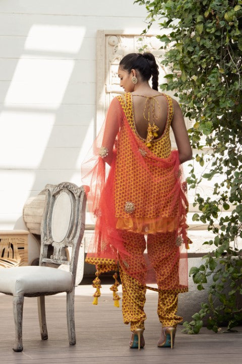SWIRL STYLED KURTA WITH SEMI PATIALA SALWAR AND DUPATTA