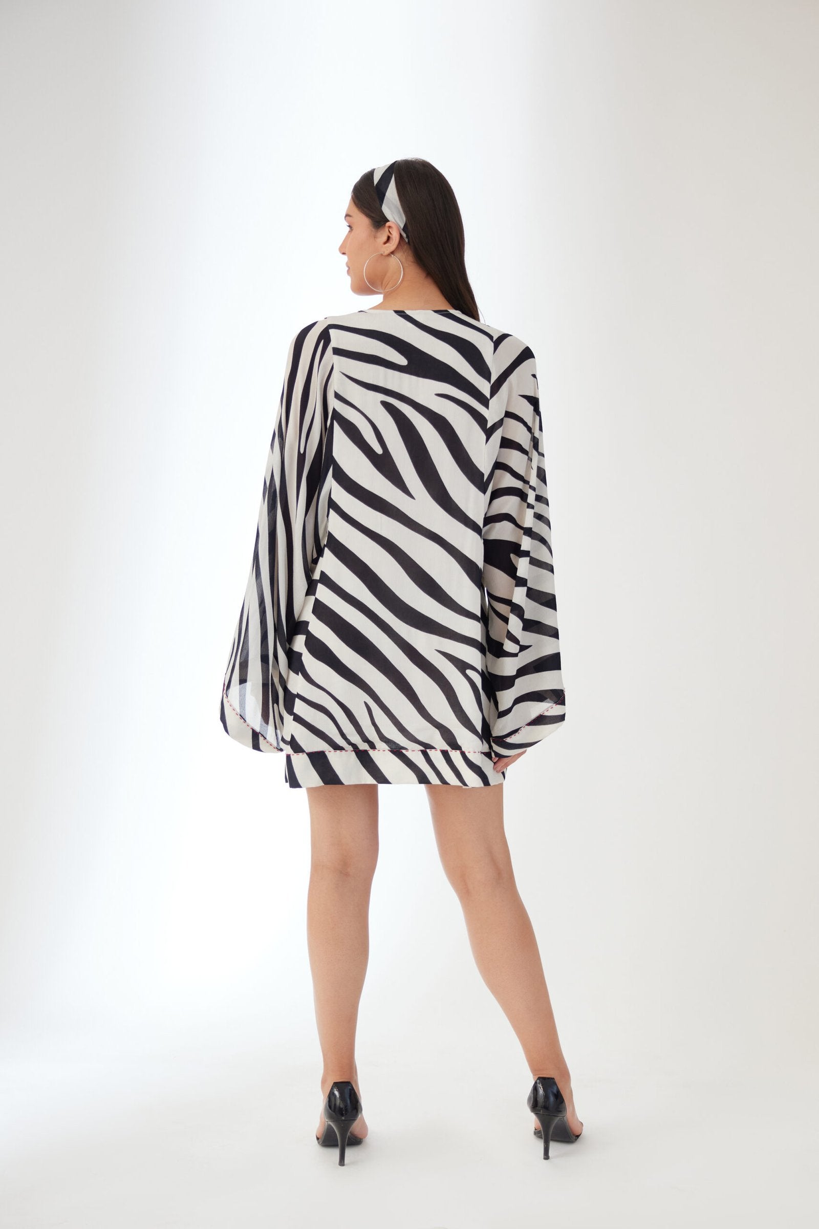 Black N White V-neck Dress