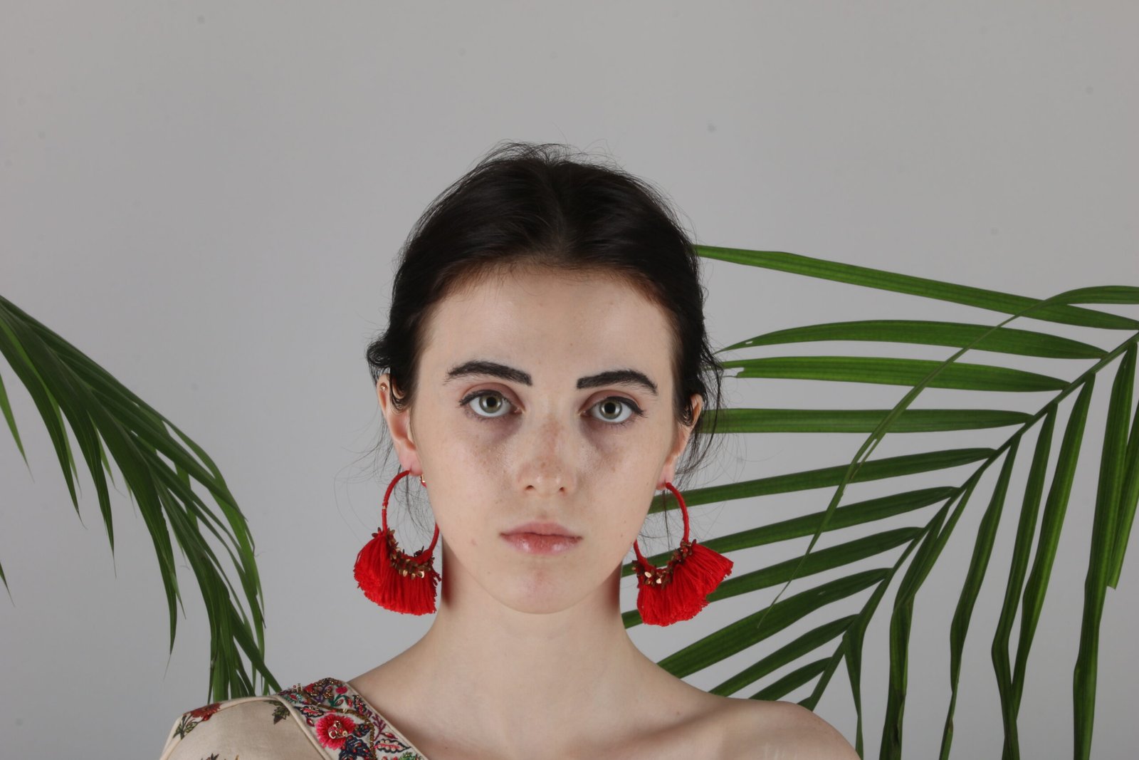 Big hoop earings with fringes