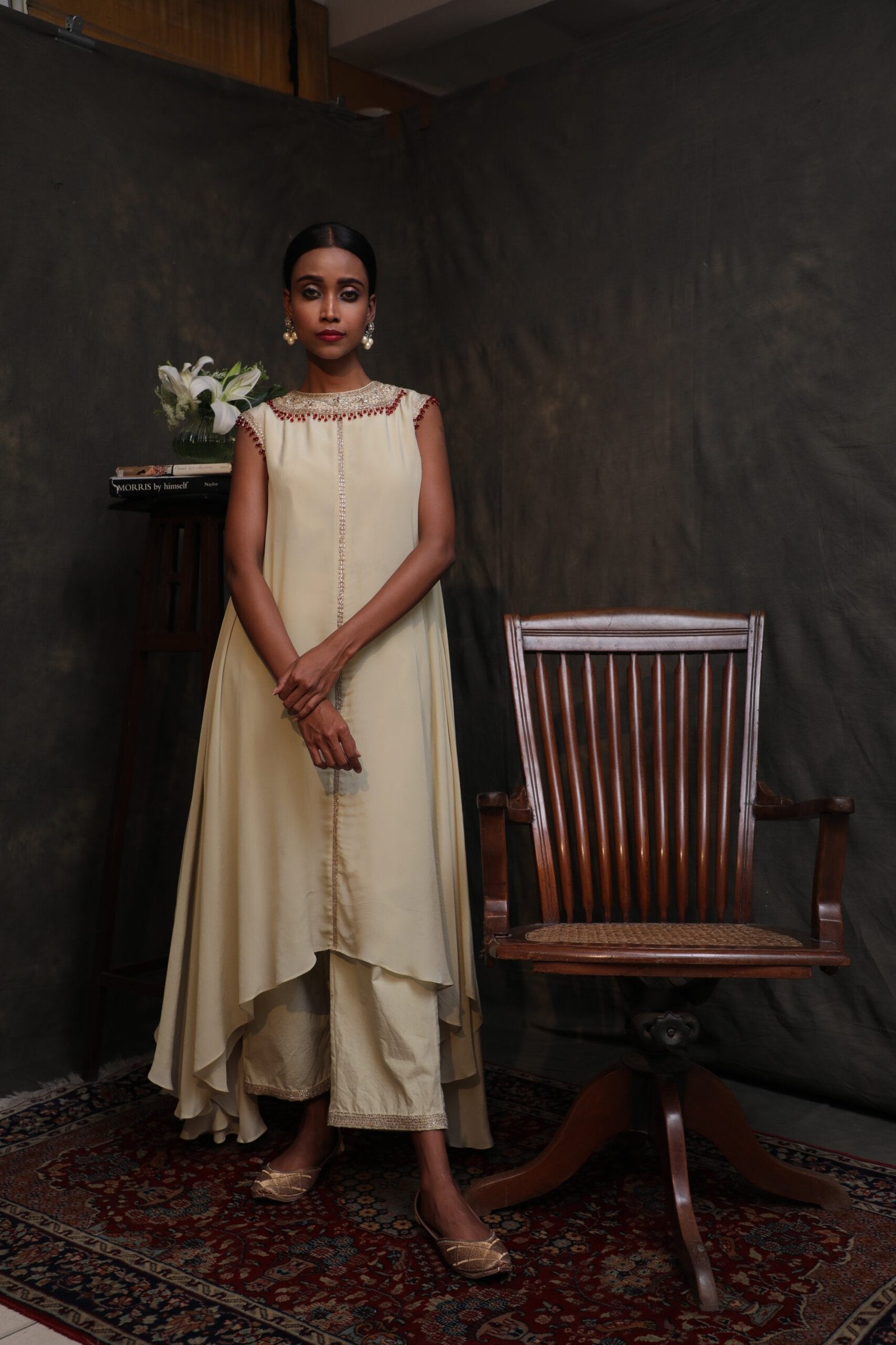 Antique jade crepe asymmetrical tunic with cropped pants