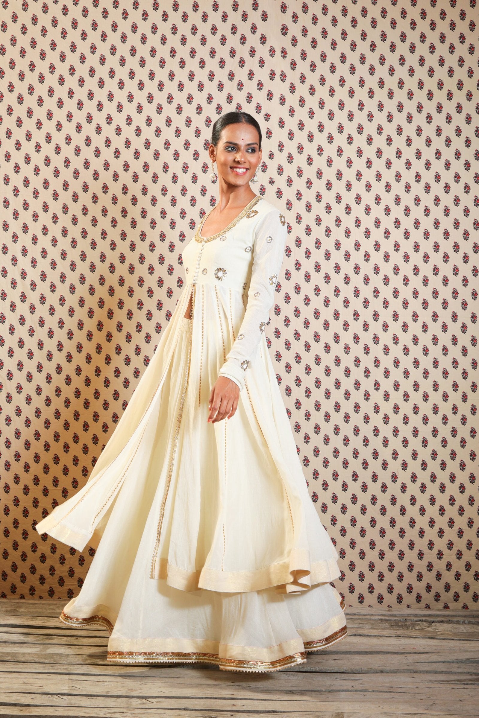 Ivory hand woven jamdani cotton kalidar set with skirt and dupatta