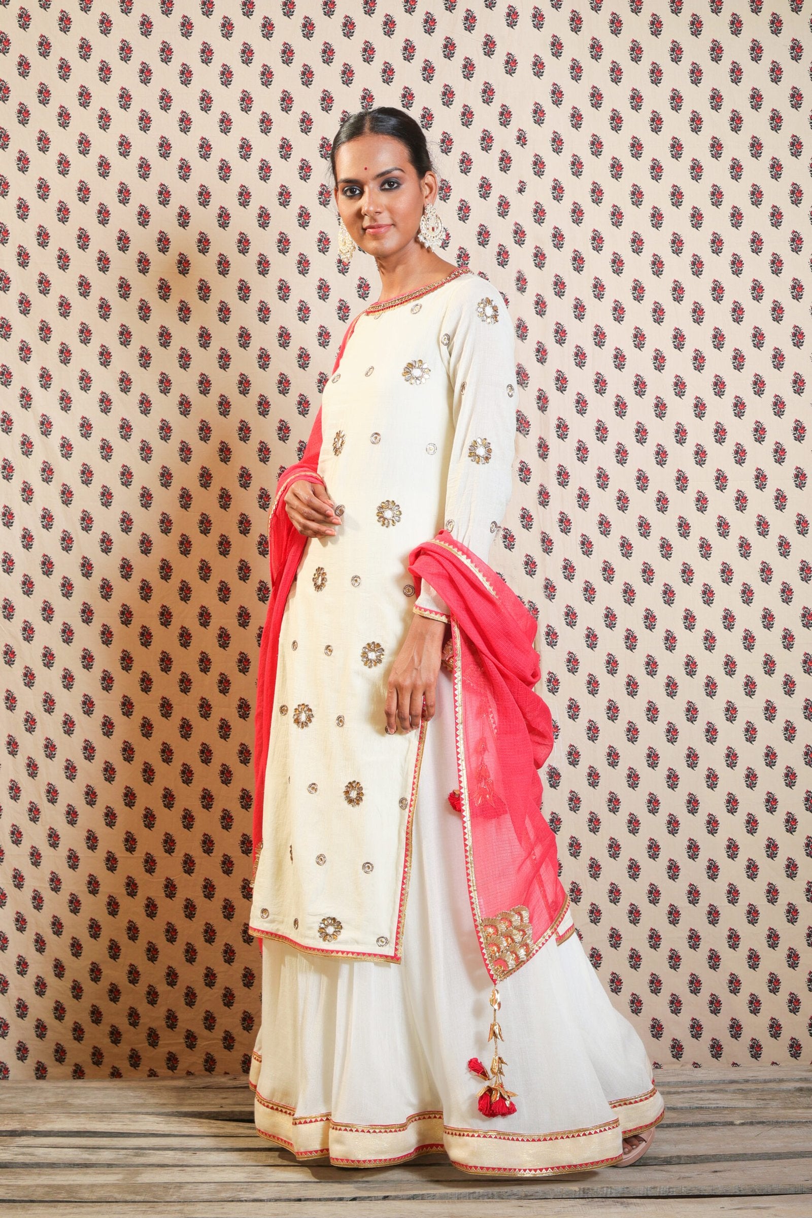 Ivory hand woven jamdani cotton kurta set with skirt and red dupatta