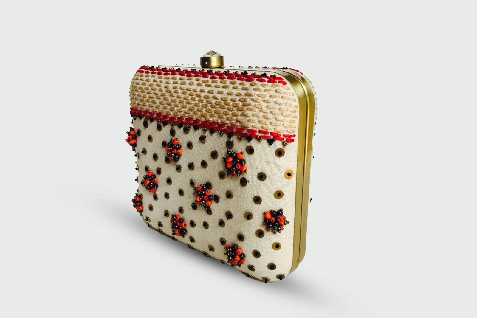 7 * 7 Big clutch with chain hanging