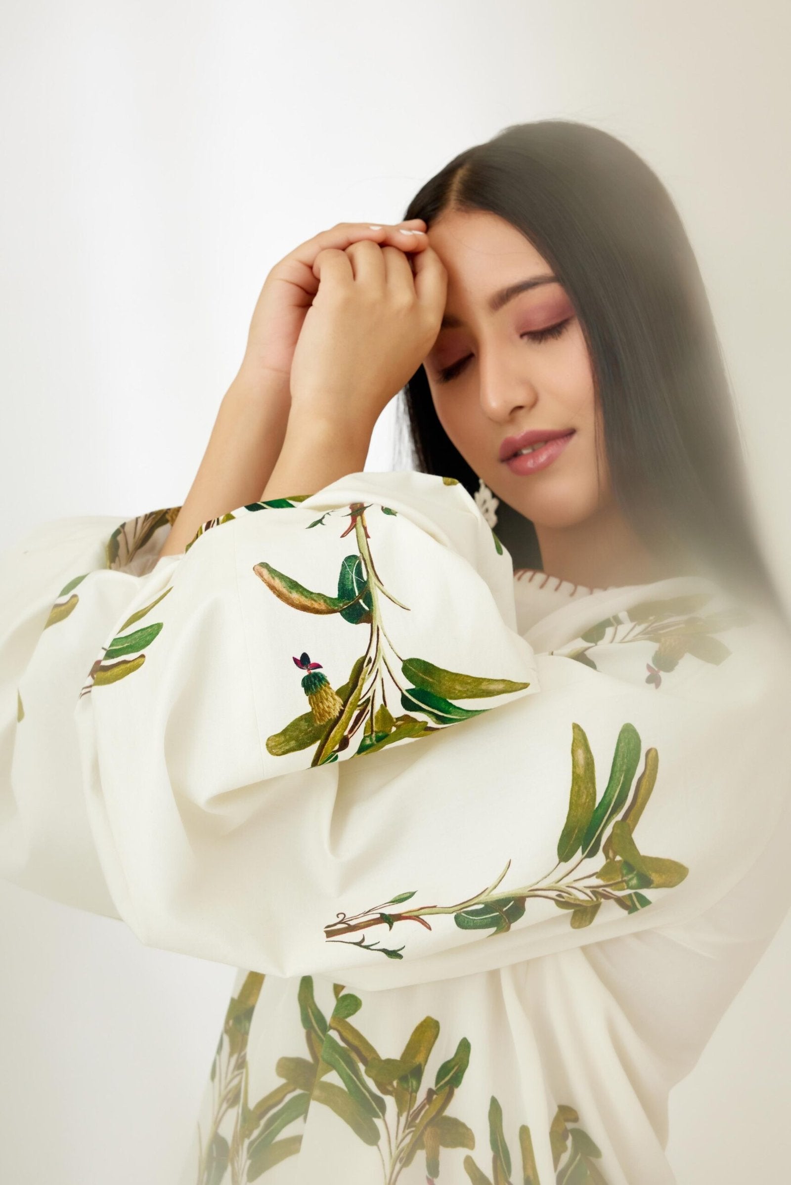 Off-White Hand painted Banana Tree Print Bubble Sleeve Top