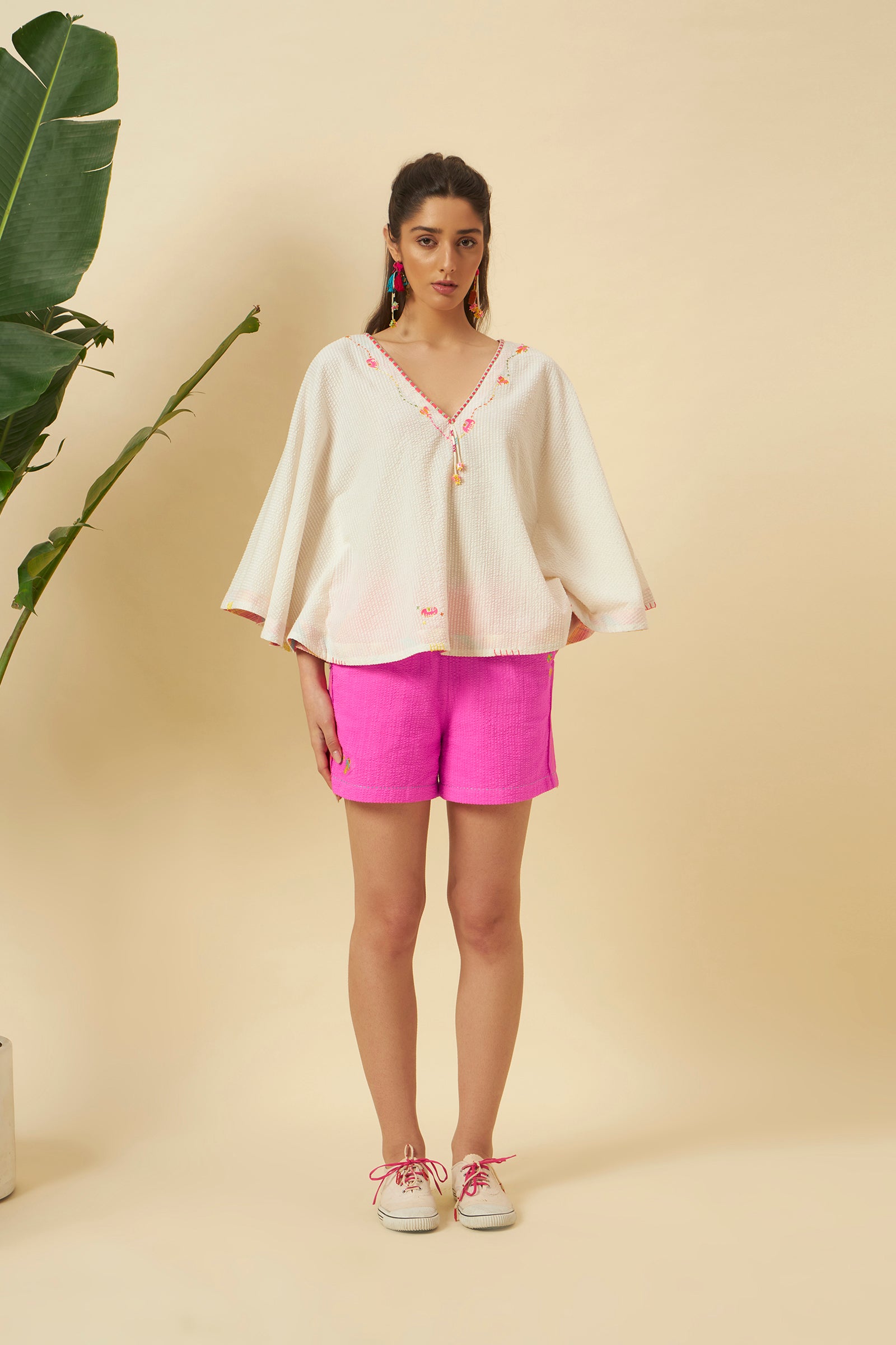 IVORY SEESUCKER CAPE TOP