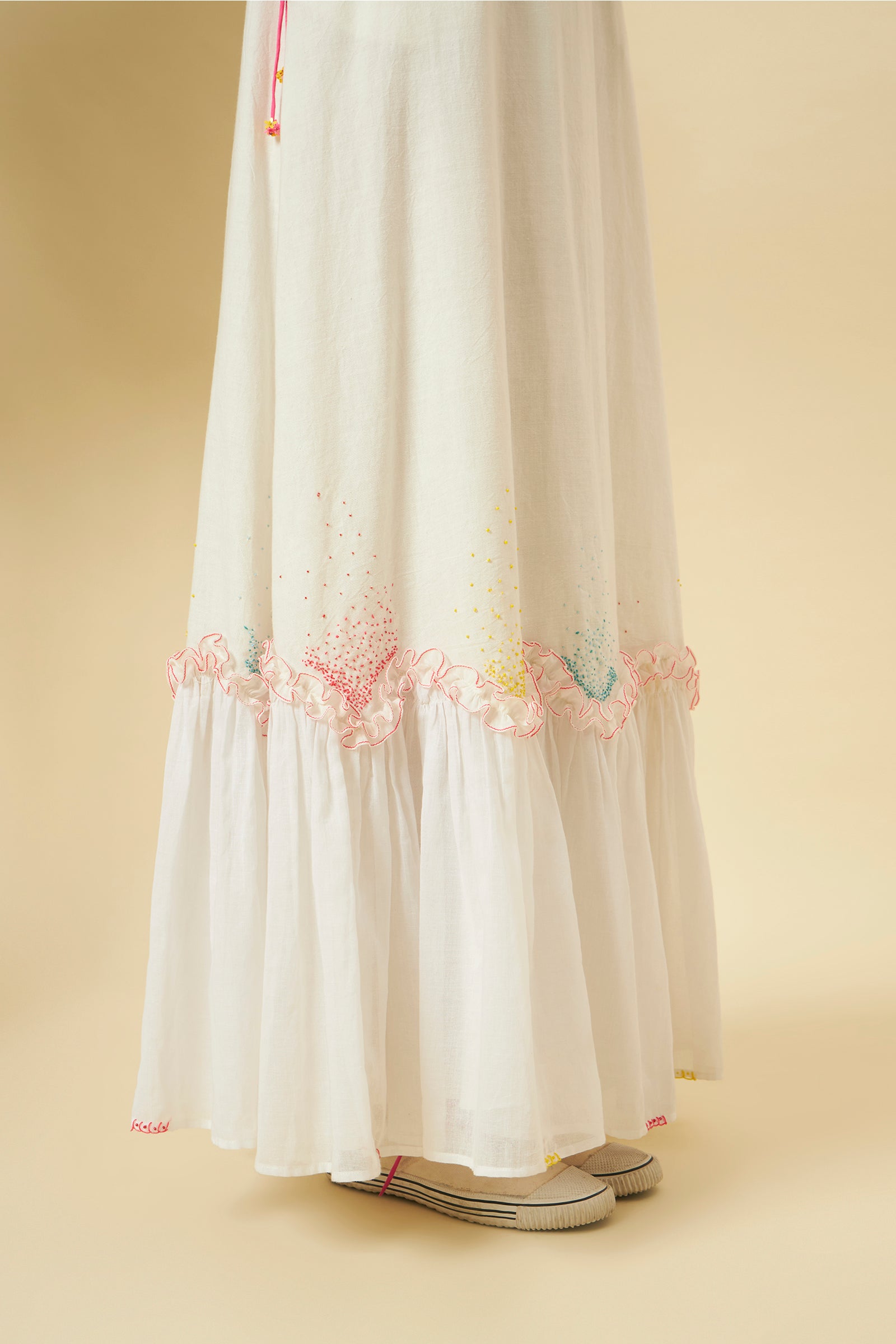 IVORY SLEEVELESS TIER MAXI DRESS