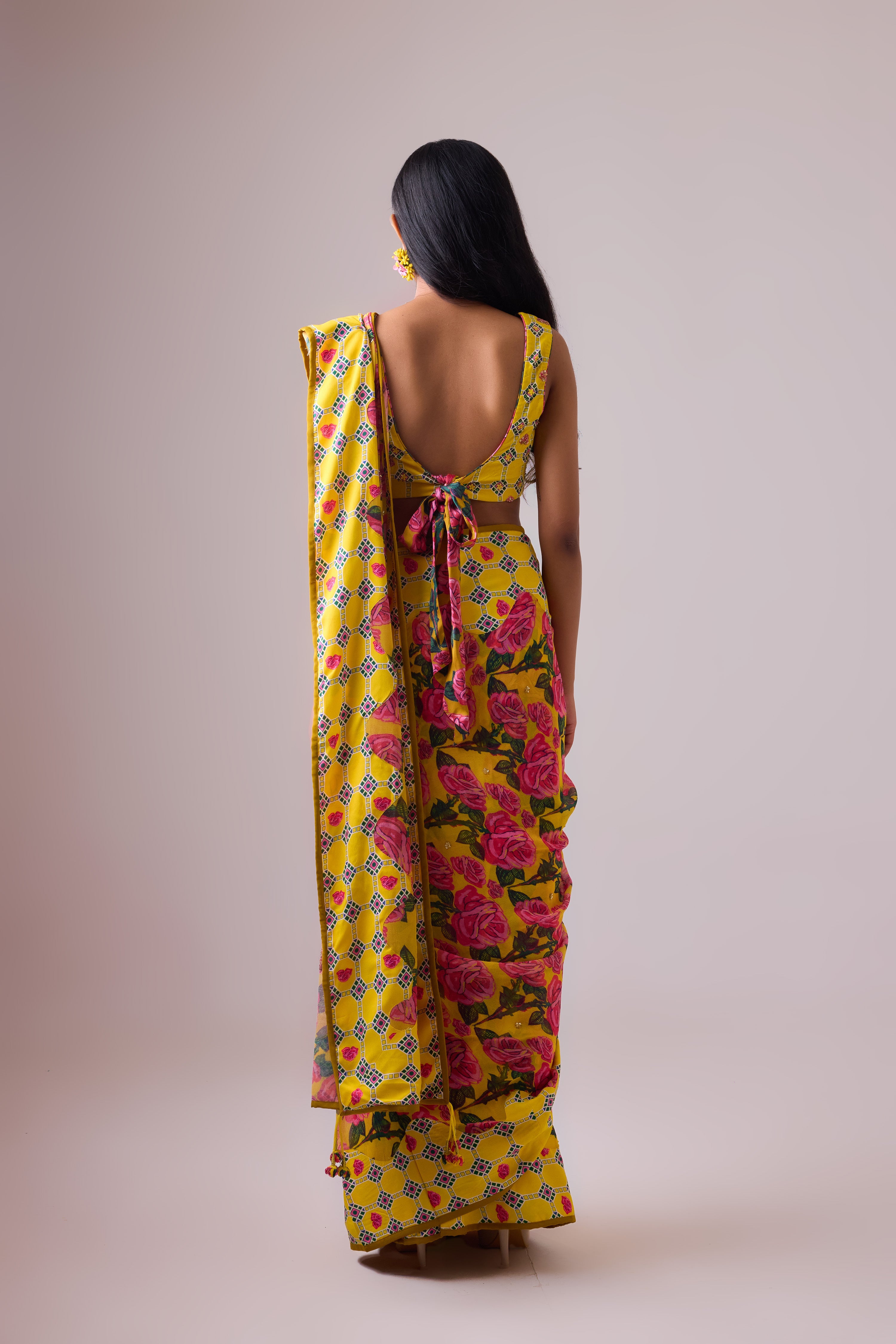 FLORAL PRINTED GEORGETTE SAREE WITH BACK KNOTTING  PRINTED  BLOUSE