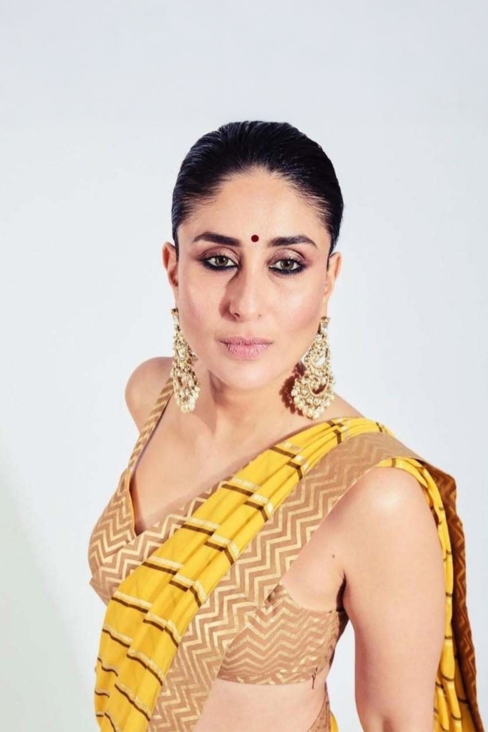 Kareena Kapoor In Embroidered Chiffon Saree with Blouse