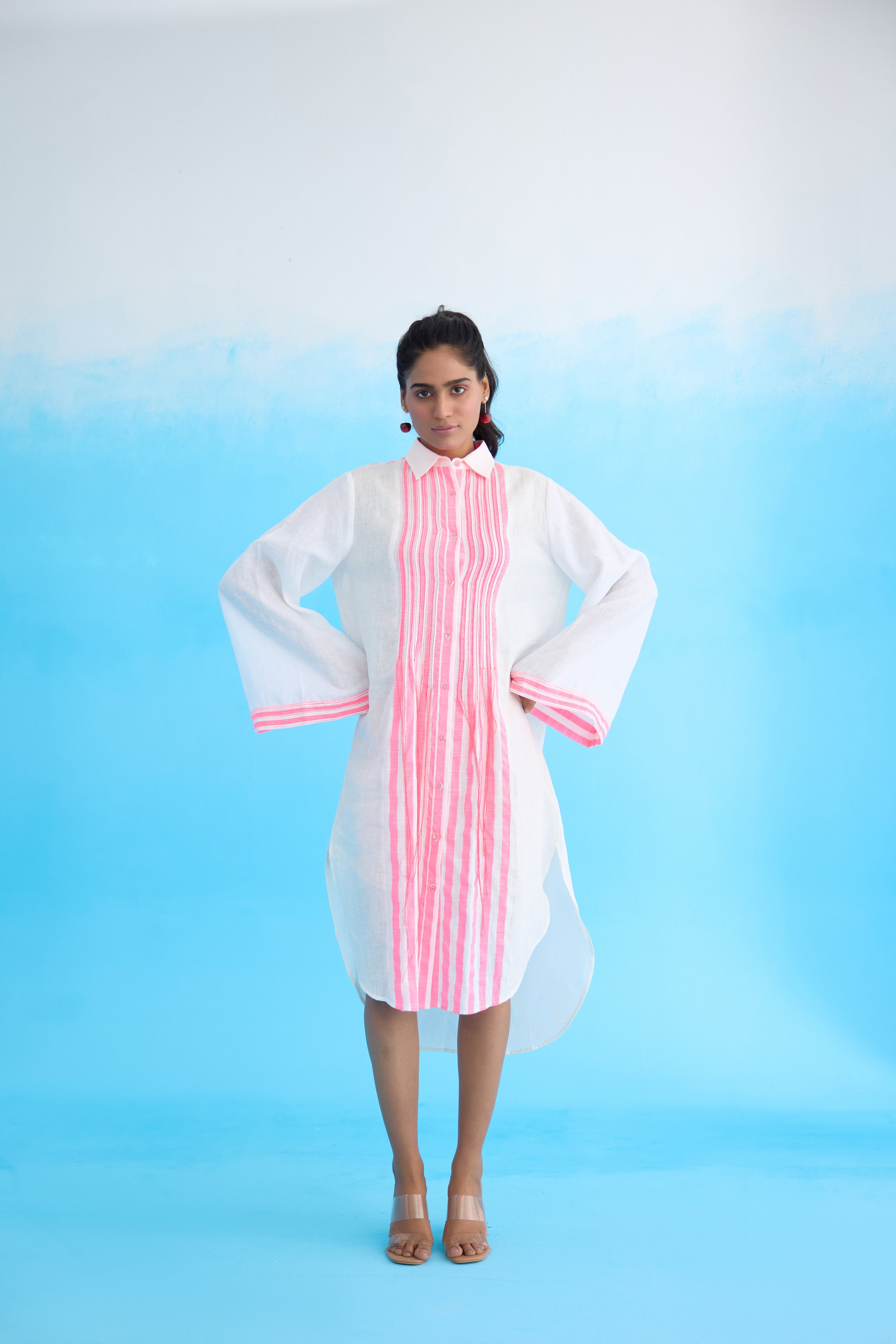 White candy stripes shirt dress