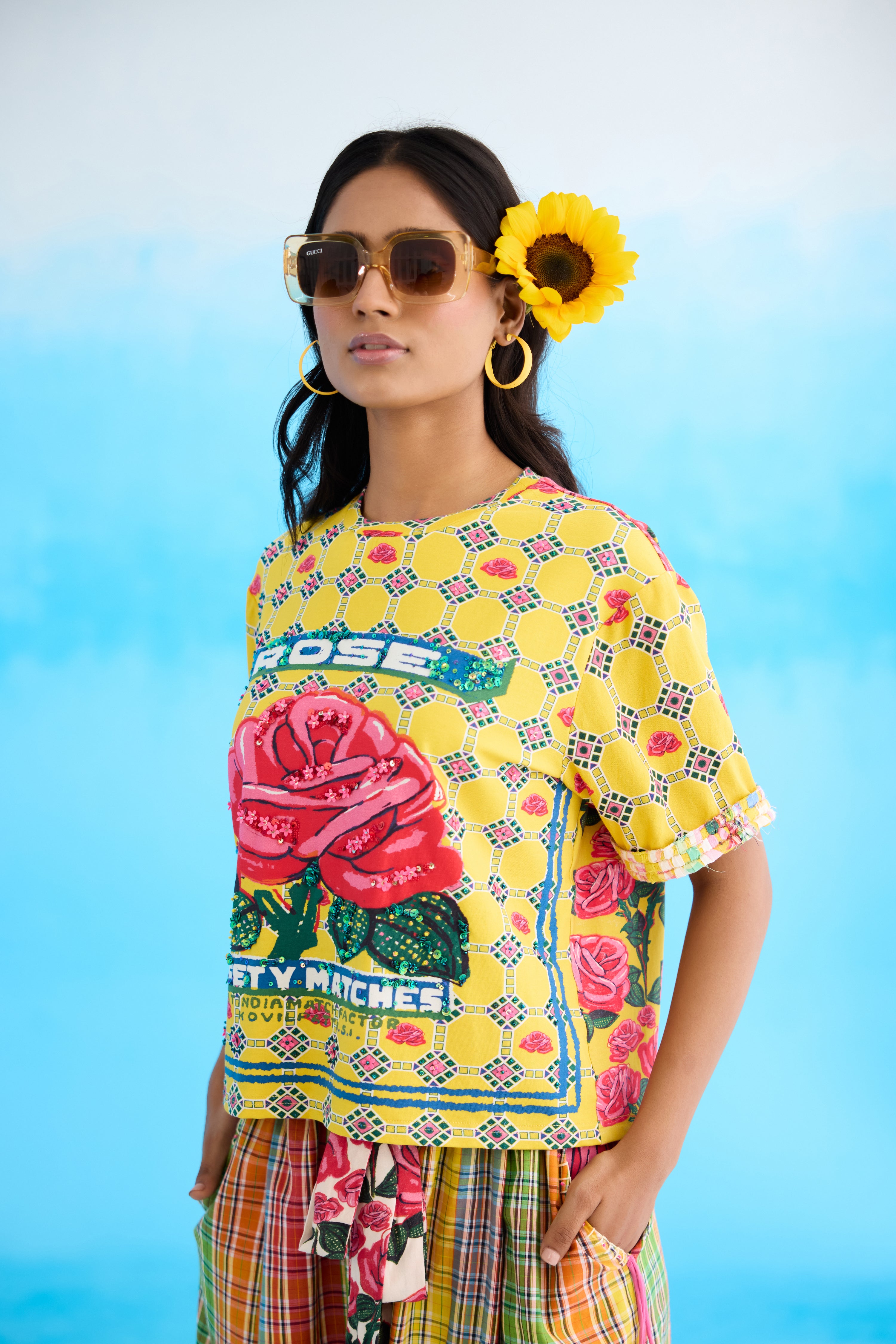 Yellow rose t-shirt