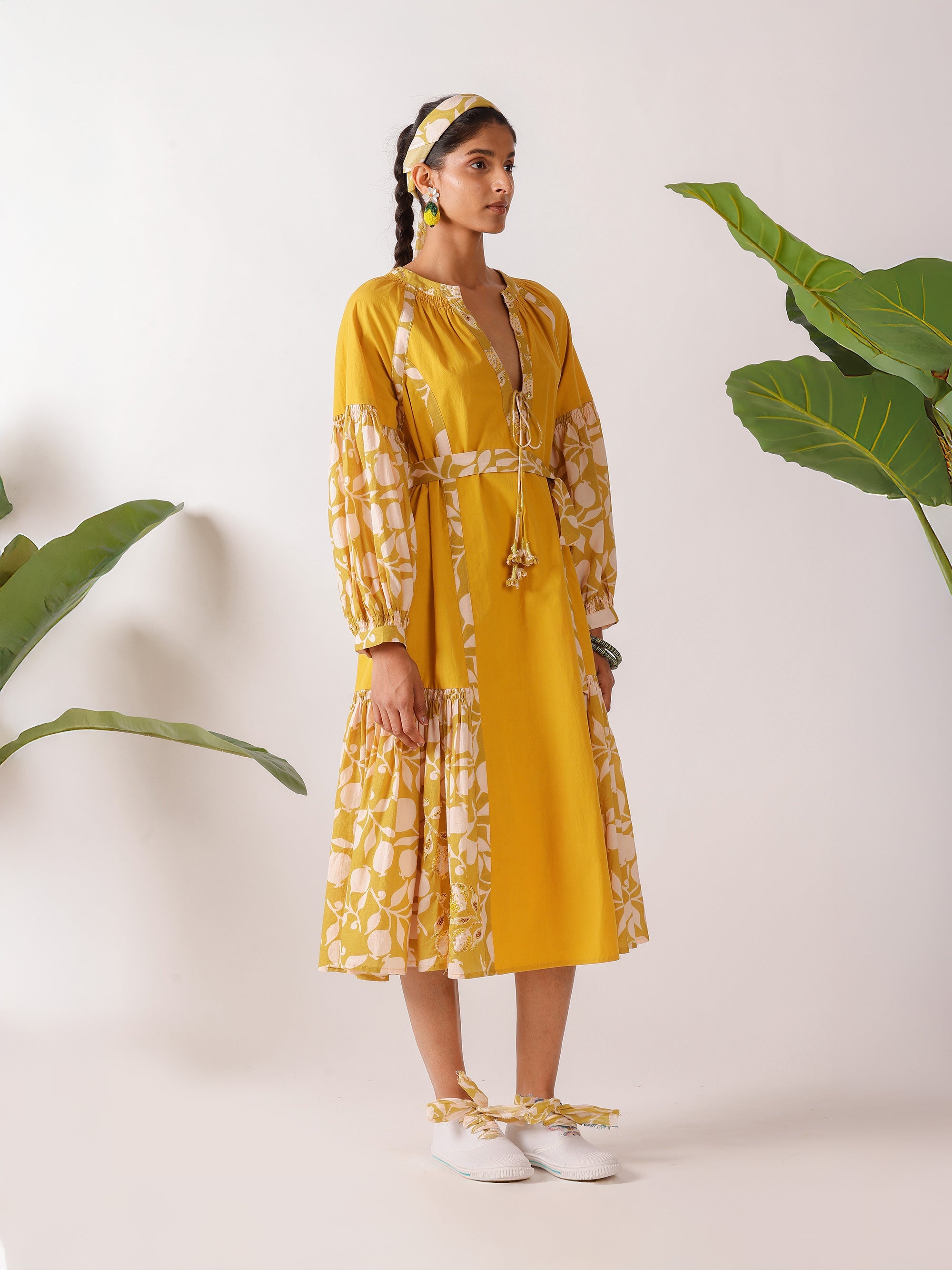 DRESS