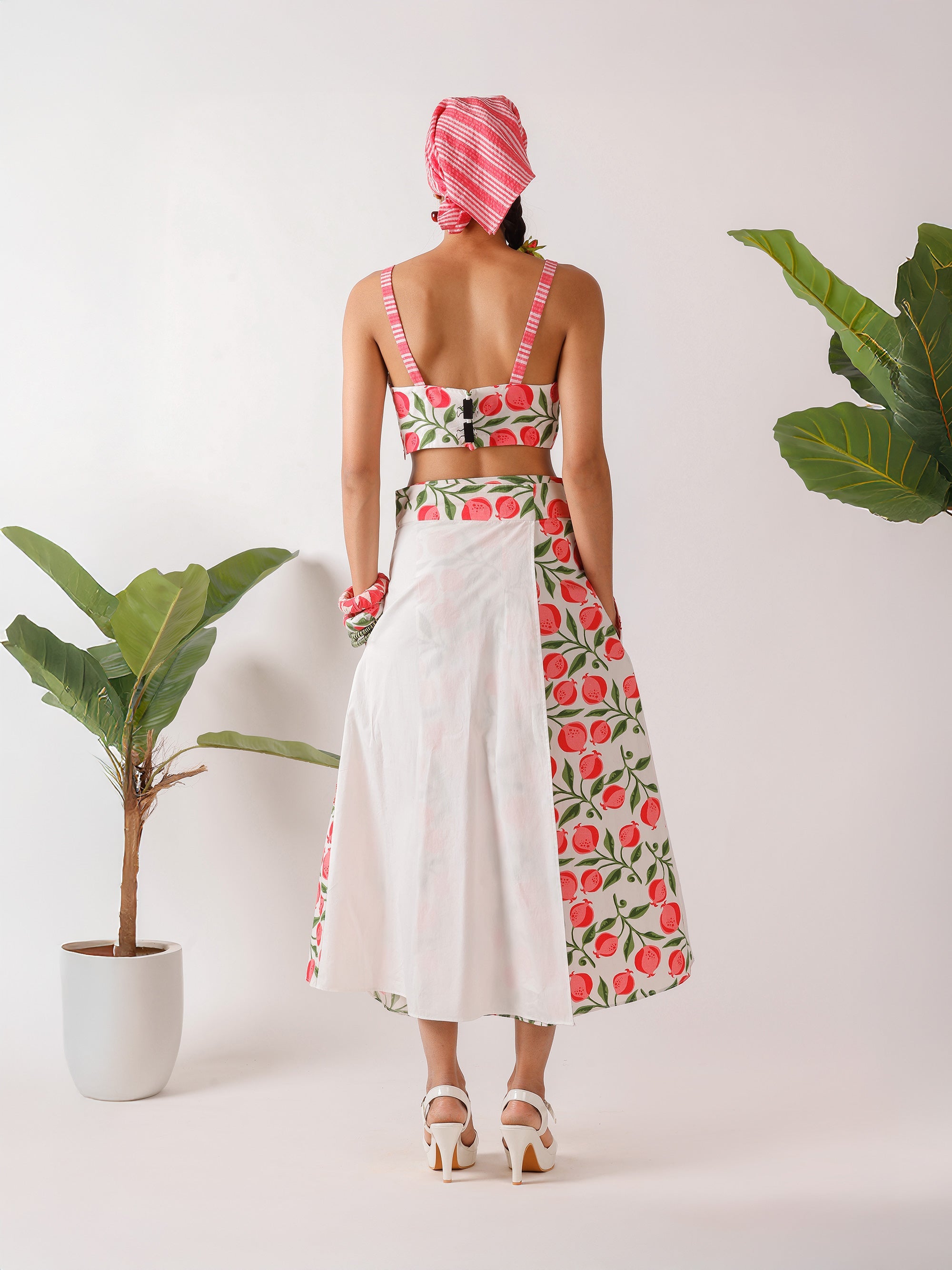 TOP & SKIRT