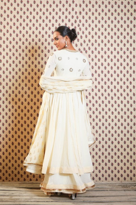 IVORY HANDWOVEN JAMDANI ANARKALI PAIRED WITH SOFT GAUZE COTTON SKIRT WITH SOFT GAUZE COTTON DUPATTA.